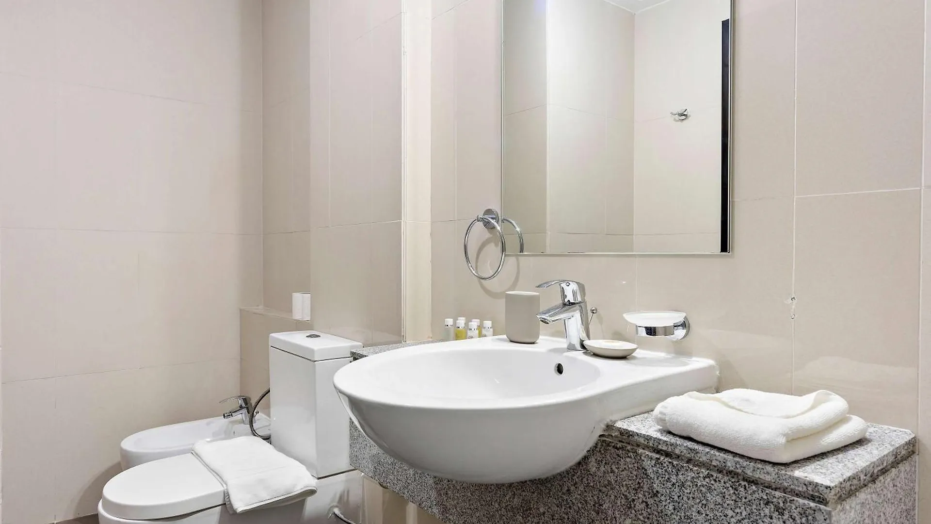 Appartamento Silkhaus Modern 1 Bdr Al Fay Park Nearby Abu Dhabi